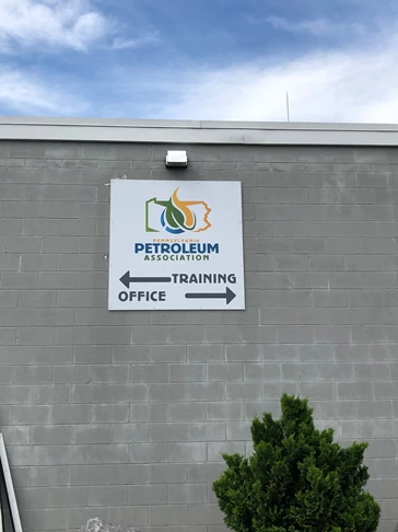 PA Petroleum Directional Sign